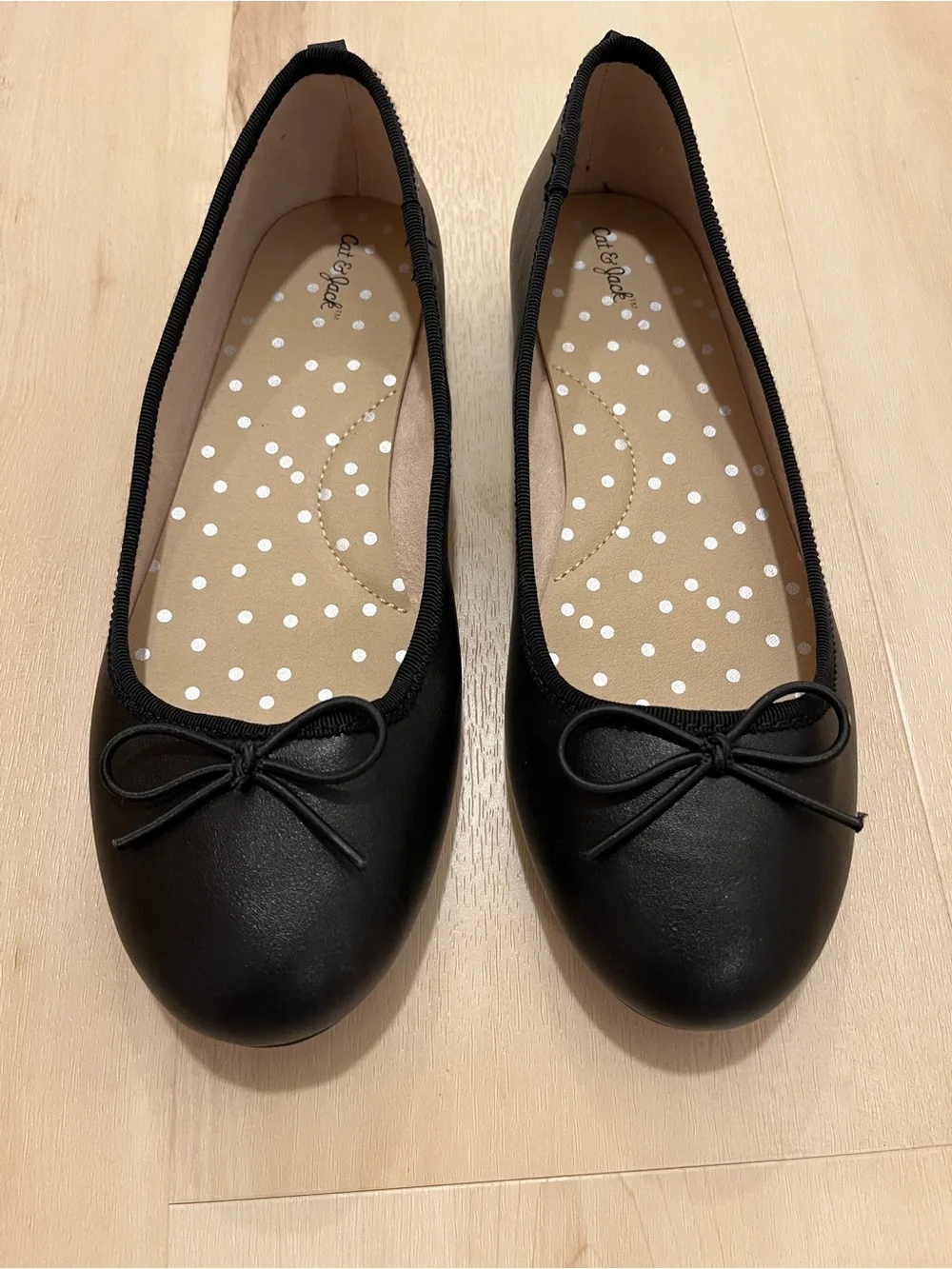 NWOT Cat & Jack 4 Diana Ballet Flats